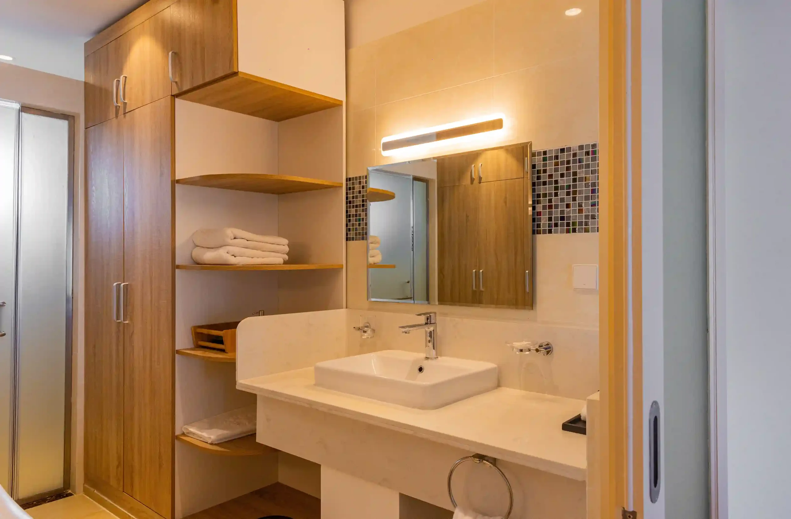 Lagoon Villa with Pool + Slide