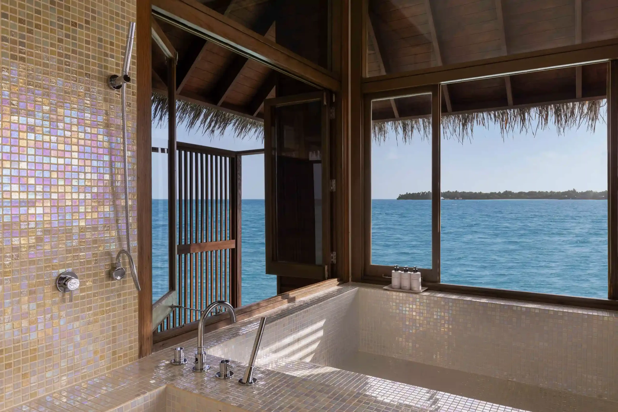 Grand Water Villa With Pool