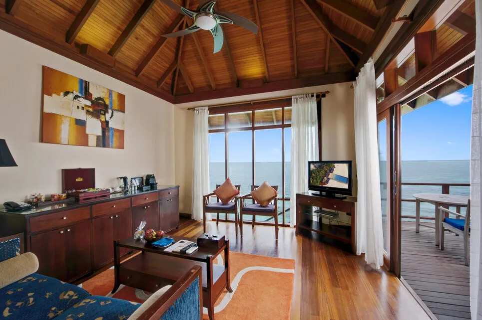 Prestige Jacuzzi Water Villa