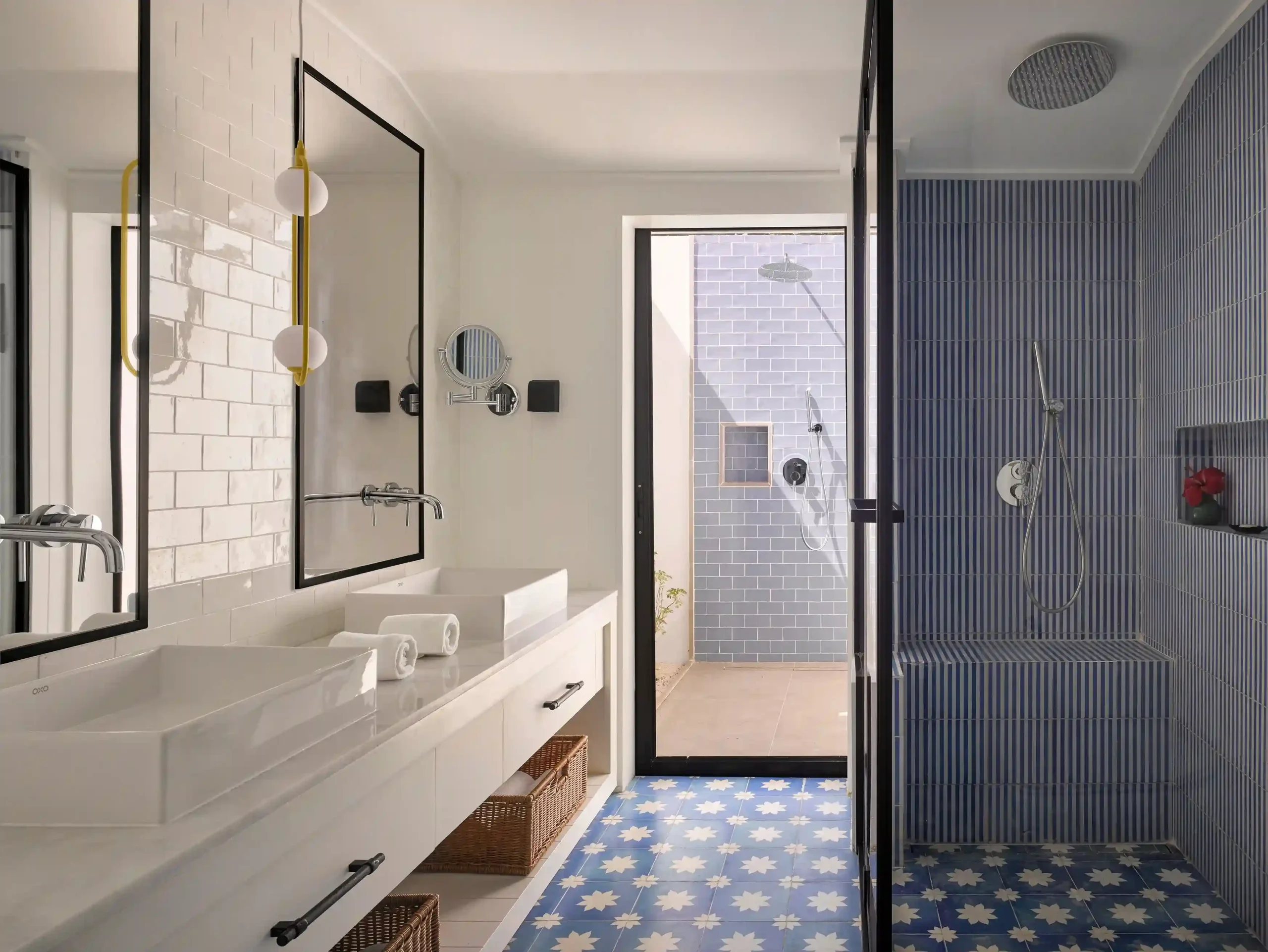 Beach Villa with Whirlpool