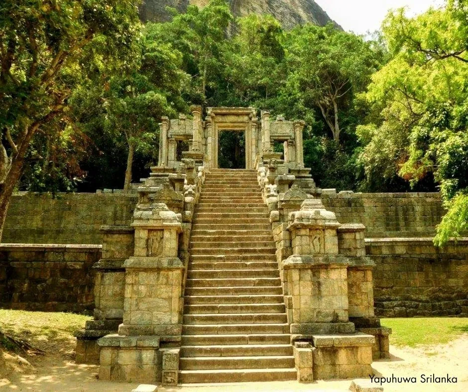 Yapuhuwa Srilanka